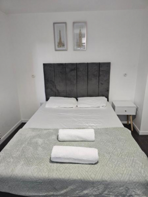 Number one guest double room in Dartford